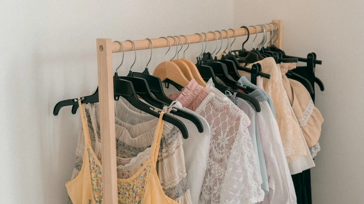 Ce qui coince concrètement dans mon dressing