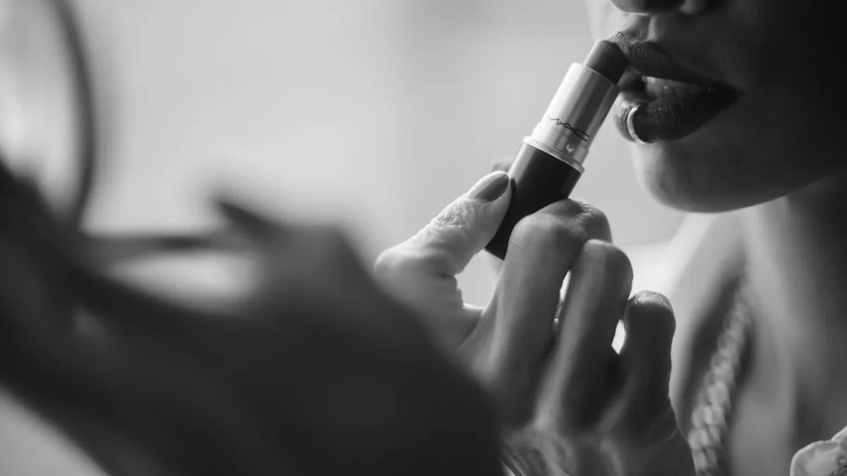 Maquillage rapide en 5 minutes : la routine du matin